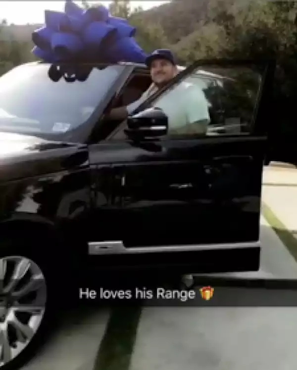 (Photos/Video) Blac Chyna buys her fiance, Rob Kardashian a Range Rover